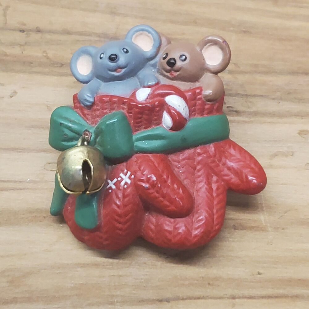 VTG Easter Unlimited Christmas Holiday Mice in Mittens Pin Jingle Bell Brooch
